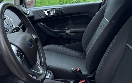 Ford Fiesta, 2015 год, 850 000 рублей, 16 фотография