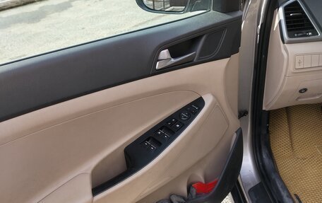 Hyundai Tucson III, 2017 год, 2 070 000 рублей, 6 фотография