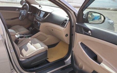 Hyundai Tucson III, 2017 год, 2 070 000 рублей, 2 фотография