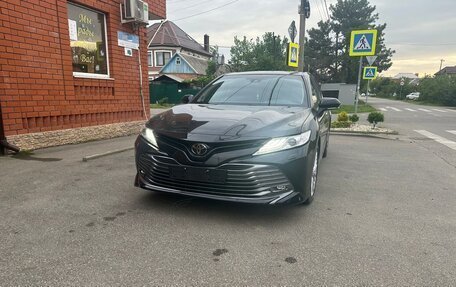 Toyota Camry, 2019 год, 3 350 000 рублей, 1 фотография