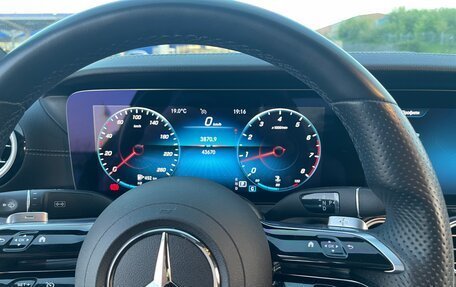 Mercedes-Benz E-Класс, 2020 год, 5 000 000 рублей, 9 фотография