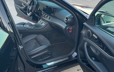 Mercedes-Benz E-Класс, 2020 год, 5 000 000 рублей, 5 фотография