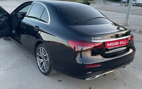 Mercedes-Benz E-Класс, 2020 год, 5 000 000 рублей, 3 фотография
