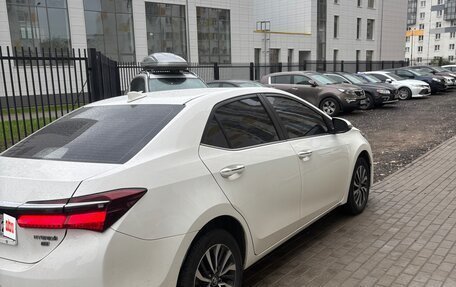 Toyota Corolla, 2019 год, 2 300 000 рублей, 5 фотография