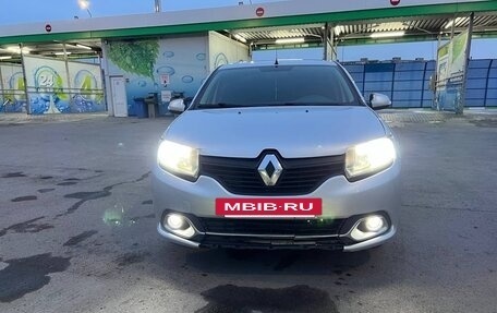 Renault Logan II, 2016 год, 650 000 рублей, 6 фотография