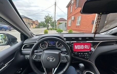 Toyota Camry, 2019 год, 3 350 000 рублей, 6 фотография