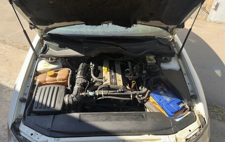 Opel Omega B, 1995 год, 300 000 рублей, 9 фотография