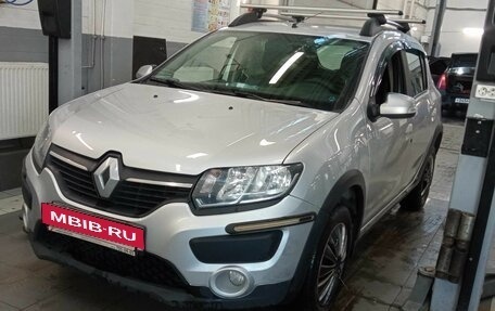 Renault Sandero II рестайлинг, 2017 год, 1 020 000 рублей, 1 фотография