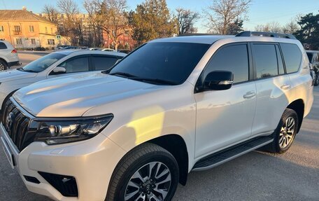 Toyota Land Cruiser Prado 150 рестайлинг 2, 2021 год, 8 000 000 рублей, 1 фотография