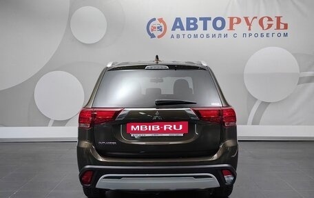 Mitsubishi Outlander III рестайлинг 3, 2021 год, 2 288 000 рублей, 4 фотография