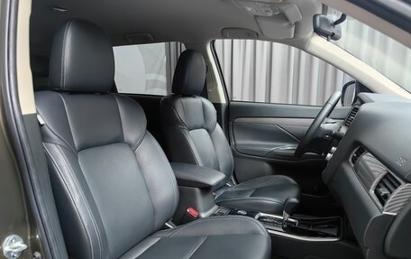 Mitsubishi Outlander III рестайлинг 3, 2021 год, 2 288 000 рублей, 8 фотография