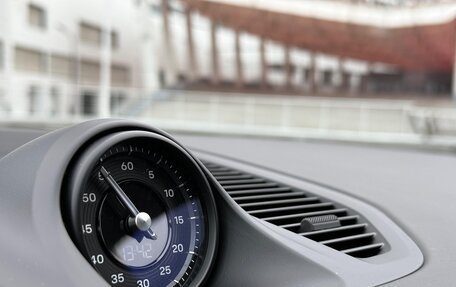 Porsche Cayenne III, 2025 год, 17 390 000 рублей, 26 фотография