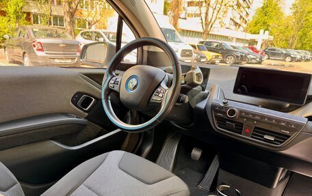 BMW i3 I01 рестайлинг, 2019 год, 2 700 000 рублей, 16 фотография