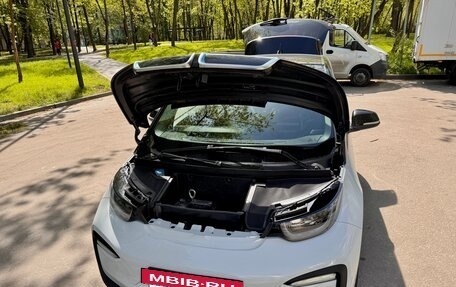 BMW i3 I01 рестайлинг, 2019 год, 2 700 000 рублей, 18 фотография