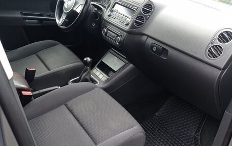 Volkswagen Golf Plus II, 2010 год, 550 000 рублей, 5 фотография