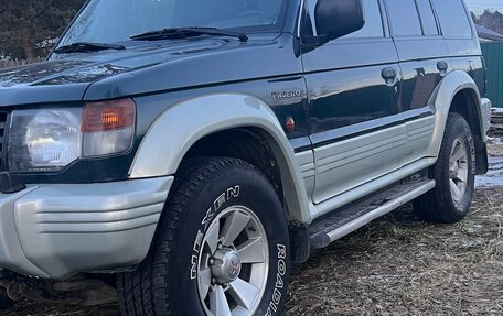 Mitsubishi Pajero III рестайлинг, 1996 год, 1 000 000 рублей, 16 фотография