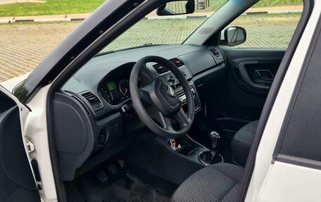 Skoda Fabia II, 2011 год, 730 000 рублей, 14 фотография