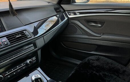 BMW 5 серия, 2010 год, 1 270 000 рублей, 11 фотография