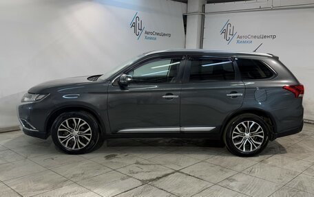 Mitsubishi Outlander III рестайлинг 3, 2016 год, 2 099 800 рублей, 17 фотография