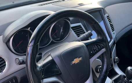 Chevrolet Cruze II, 2011 год, 949 000 рублей, 12 фотография