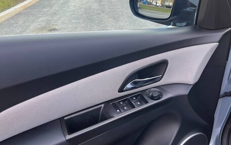 Chevrolet Cruze II, 2011 год, 949 000 рублей, 14 фотография