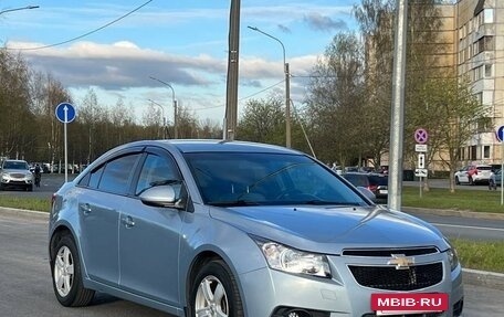 Chevrolet Cruze II, 2011 год, 949 000 рублей, 3 фотография