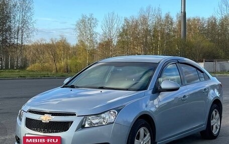 Chevrolet Cruze II, 2011 год, 949 000 рублей, 5 фотография