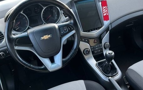 Chevrolet Cruze II, 2011 год, 949 000 рублей, 18 фотография