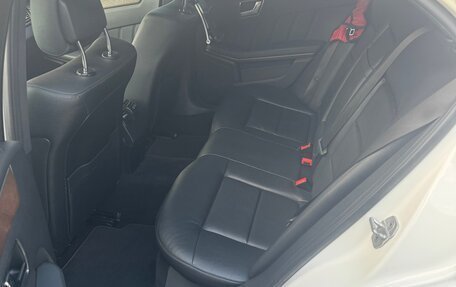 Mercedes-Benz E-Класс, 2012 год, 1 550 000 рублей, 12 фотография