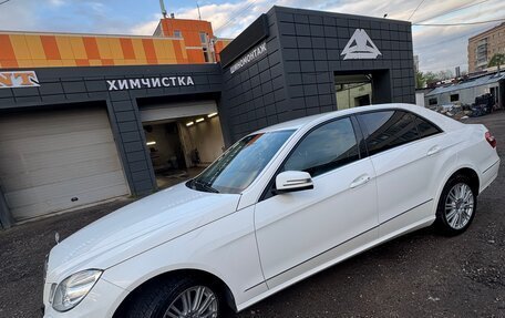 Mercedes-Benz E-Класс, 2012 год, 1 550 000 рублей, 3 фотография