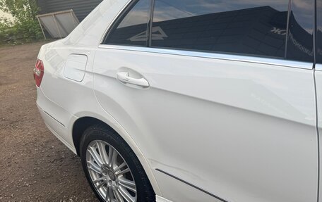 Mercedes-Benz E-Класс, 2012 год, 1 550 000 рублей, 21 фотография