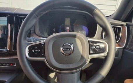 Volvo XC60 II, 2022 год, 3 740 000 рублей, 10 фотография