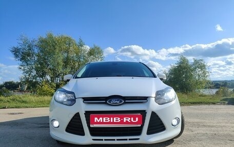 Ford Focus III, 2013 год, 865 000 рублей, 2 фотография