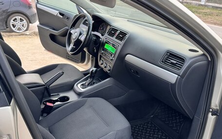 Volkswagen Jetta VI, 2012 год, 895 000 рублей, 19 фотография