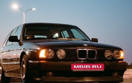 BMW 5 серия, 1992 год, 800 000 рублей, 32 фотография