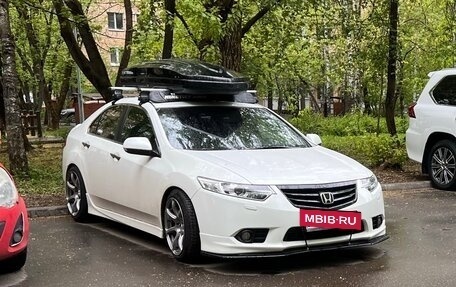 Honda Accord VIII рестайлинг, 2012 год, 1 750 000 рублей, 2 фотография