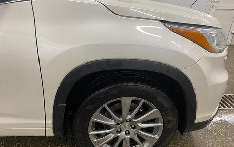 Toyota Highlander III, 2014 год, 3 000 000 рублей, 4 фотография
