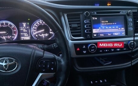 Toyota Highlander III, 2014 год, 3 000 000 рублей, 10 фотография