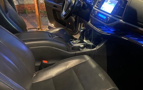 Toyota Highlander III, 2014 год, 3 000 000 рублей, 24 фотография
