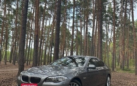 BMW 5 серия, 2009 год, 1 950 000 рублей, 2 фотография