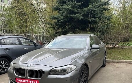 BMW 5 серия, 2009 год, 1 950 000 рублей, 6 фотография
