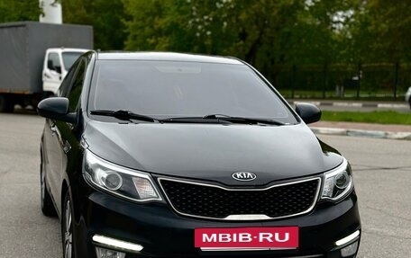 KIA Rio III рестайлинг, 2016 год, 890 000 рублей, 2 фотография