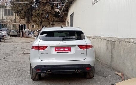 Jaguar F-Pace, 2019 год, 1 800 000 рублей, 3 фотография