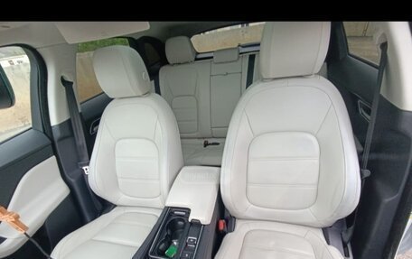 Jaguar F-Pace, 2019 год, 1 800 000 рублей, 6 фотография