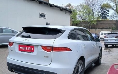 Jaguar F-Pace, 2019 год, 1 800 000 рублей, 9 фотография