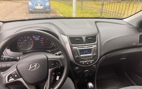 Hyundai Solaris II рестайлинг, 2016 год, 810 000 рублей, 8 фотография