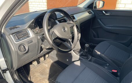 Skoda Rapid I, 2014 год, 1 300 000 рублей, 9 фотография