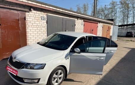 Skoda Rapid I, 2014 год, 1 300 000 рублей, 10 фотография