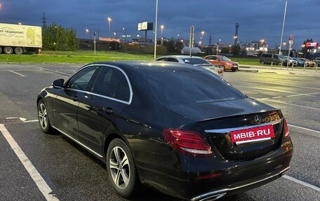 Mercedes-Benz E-Класс, 2019 год, 2 990 000 рублей, 5 фотография