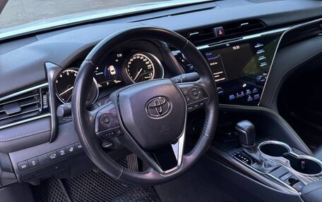 Toyota Camry, 2020 год, 3 100 000 рублей, 5 фотография